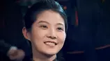 史上最狂妻子！丈夫输光积蓄又如何，妻子把丈夫踹下赌桌亲自上阵赢到对手破产！