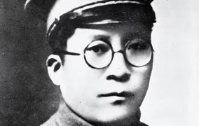 1949年杨虎城遗体被发现后，邓小平含泪说：换口好棺材，别怕花钱