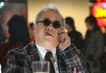 凌晨2点,曾志伟遭围殴血溅酒吧,险些丧命,容祖儿"嫌疑"最大?