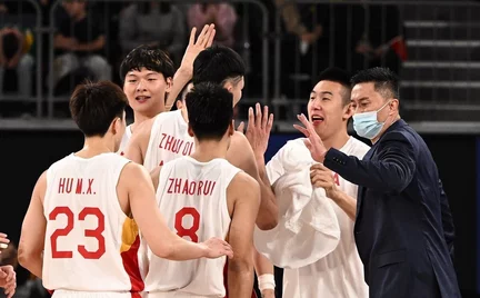澳大利亚高兴早了，国际篮联官宣，中国男篮世预赛收意外惊喜