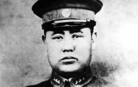 1949年周总理宣布任命决定，傅作义当场掩面大哭，会议被迫暂停