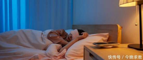 后半夜一会睡一会醒反复好几次