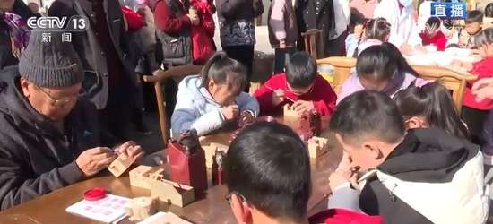 新年伊始消费升温年货市集火热