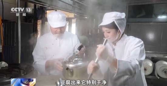 东北铁锅炖生活的烟火气息