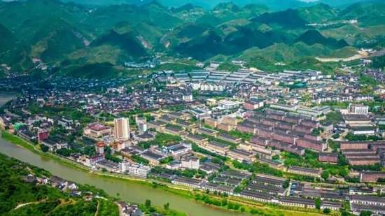 今天我们需要什么样的英雄