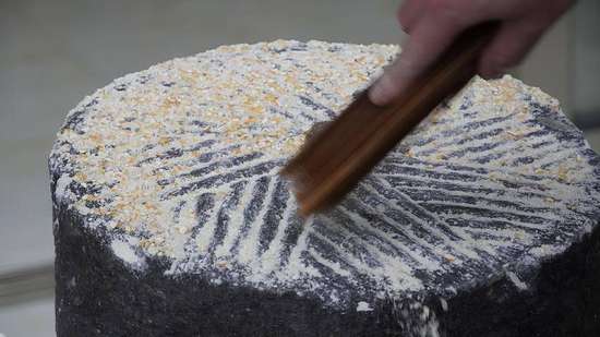 鹤峰特色蓑衣饭