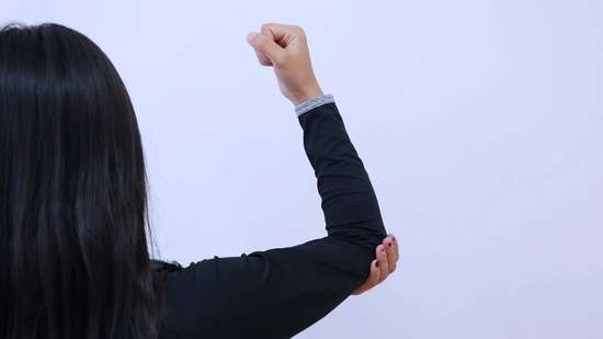 关节疼痛还感觉很冷怎么回事