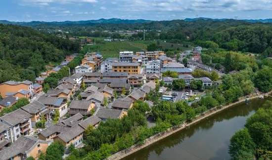 两山论与产业融合振兴