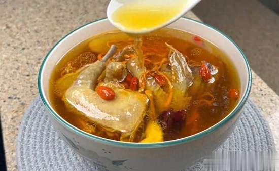 秋冬最滋补的三种鸽子汤