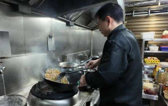 一锅海鲜大杂烩荆州