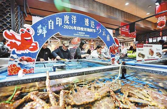 新春走基层别样年夜饭