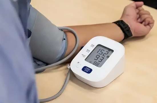 医生发生脑卒中