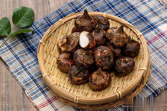 医生总是反复提醒吃柿子要多留心