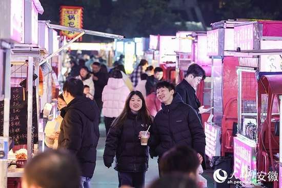 新春走基层武冈