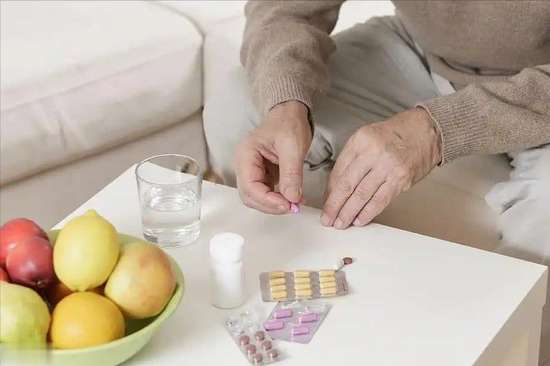 60岁老年人怎么补钙最好