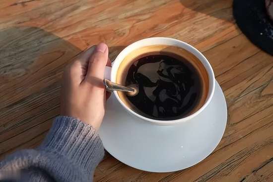 高血压是不是一口酒都不能喝