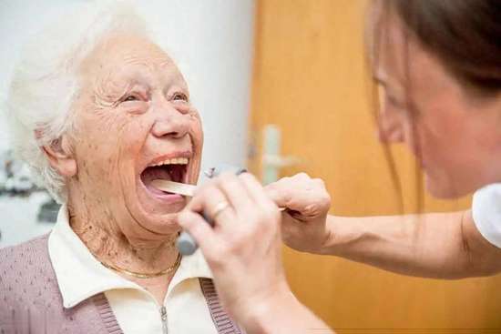 医生说早晚刷牙什么意思