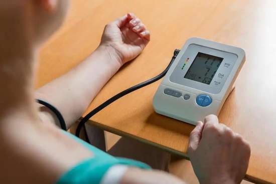 洋葱对老人健康的功效