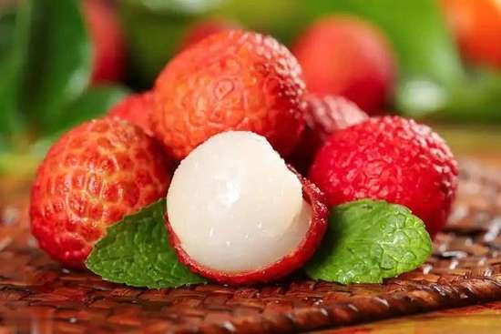 医生提醒少吃荔枝