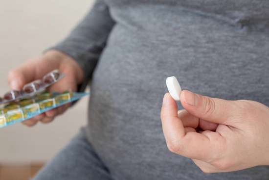 骨质疏松患者吃钙片的最佳时间