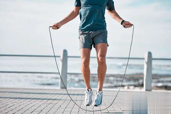 500次跳绳能消耗多少热量