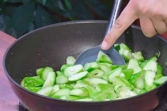 丝瓜食用有哪些禁忌和副作用