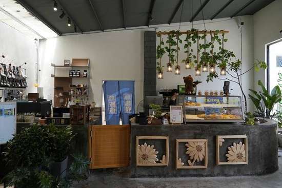 一杯咖啡唤醒一天