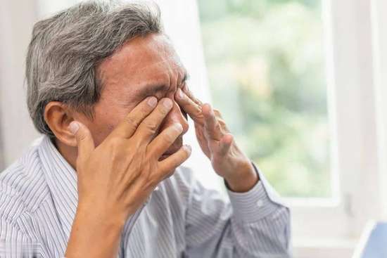 眼睛报警信号有哪些