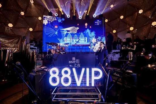 春节前超市消费火爆