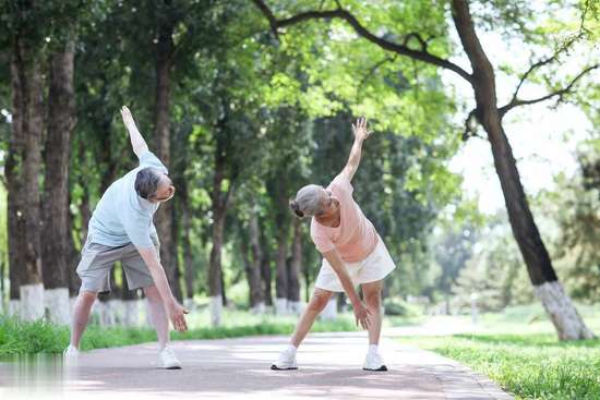 吃坚果杏仁的好处和坏处