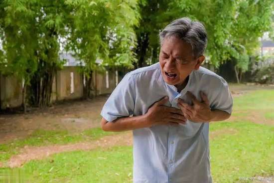 老人睡懒觉是什么预兆