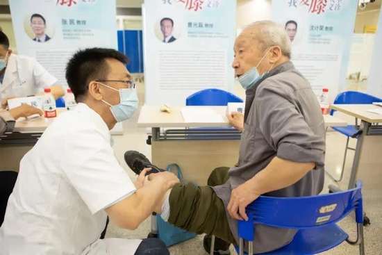 医生护腿防寒保暖护膝盖