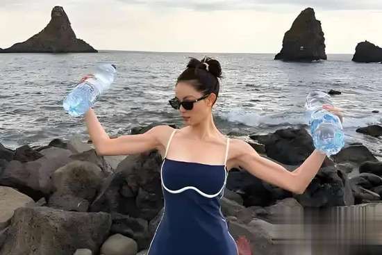 居家矿泉水练背