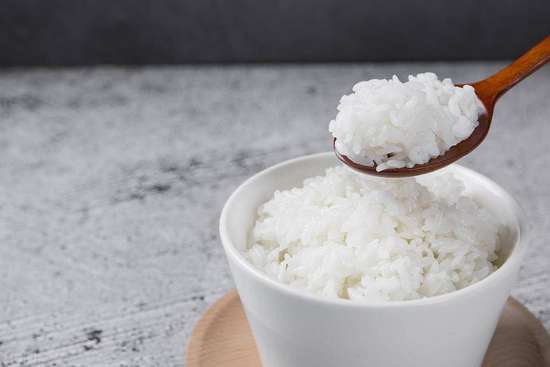 电饭锅怎么蒸米饭操作步骤