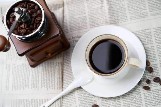 女子每天3杯咖啡得骨质疏松