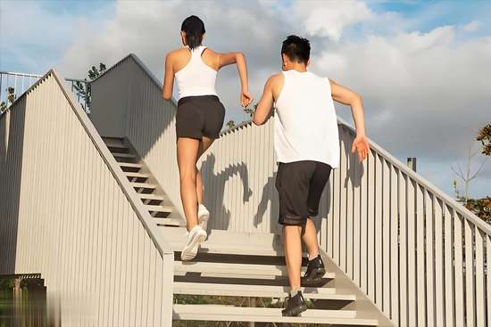 想瘦上半身做哪些运动