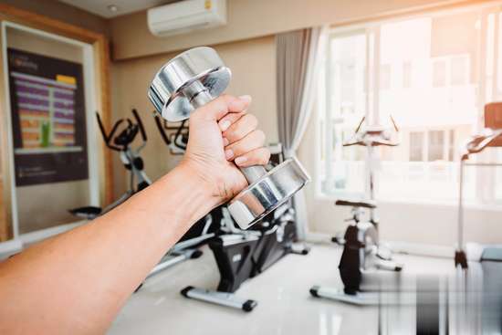 握力对运动表现有帮助吗