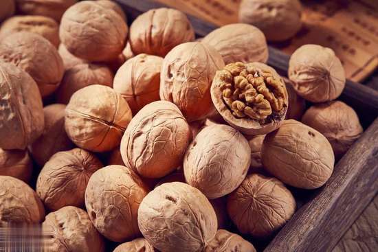 核桃是血管清道夫还是催命符