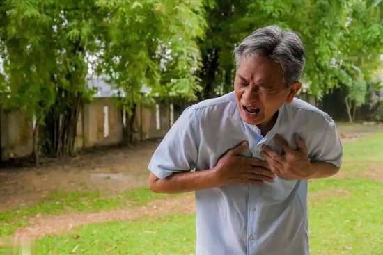 游泳是保护骨骼最佳运动