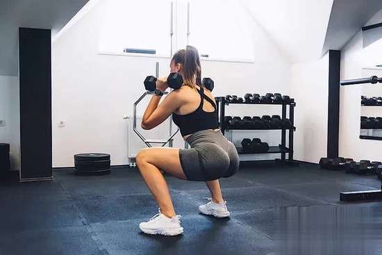 徒手健身能练出肌肉吗