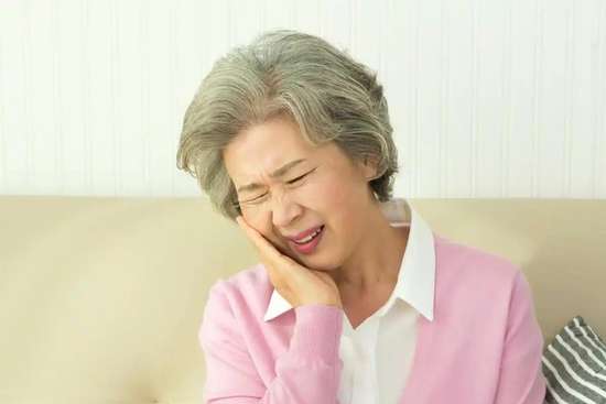 医生说早晚刷牙什么意思