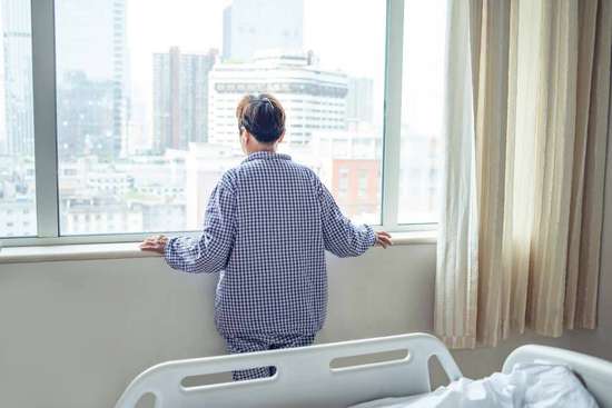 老年人腿抽筋需要补钙吗