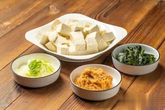 天越冷越要喝水