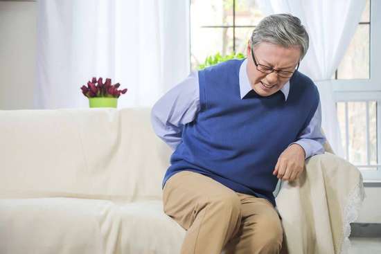 骨质疏松患者吃钙片的最佳时间