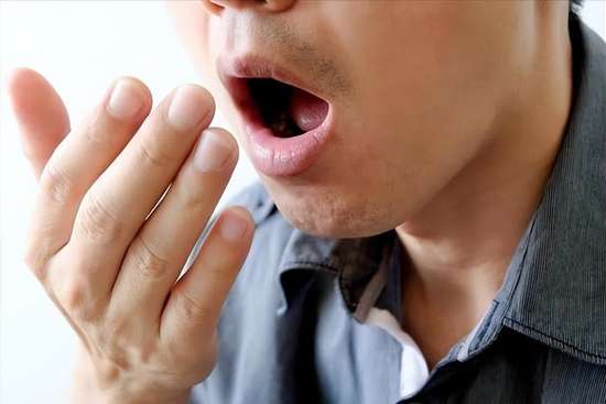 口腔出现五种迹象或是癌症的信号