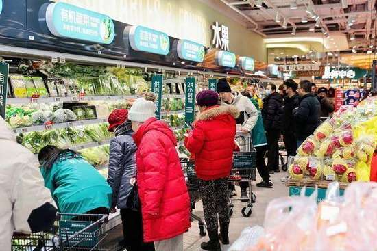 单月近38万的出境人数