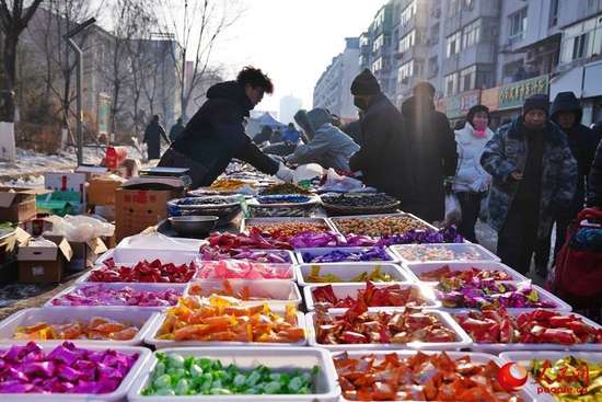 新春走基层赶大集