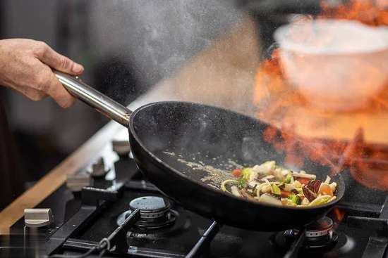 鸡精吃多了肾衰吗