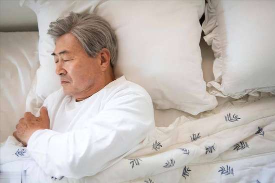 提醒睡前最忌2件事