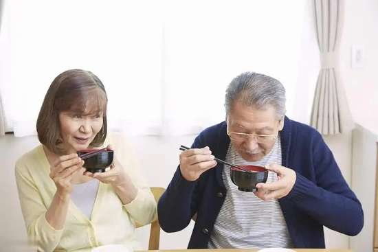 查出肺气肿但医生却没给治疗